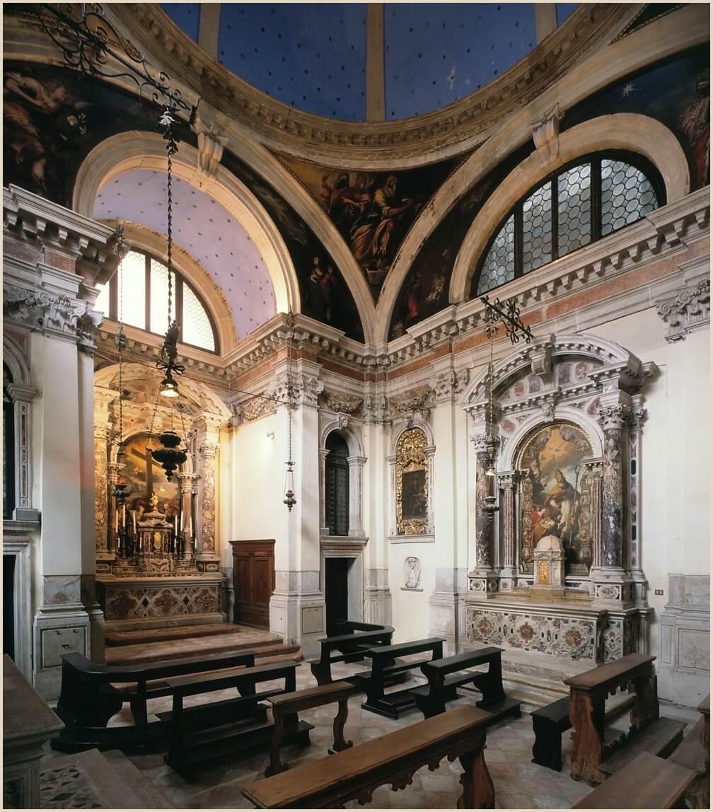 A private visit to the Church of the Holy Cross of the Armenians is included in Venicescapes guided walking tour of Venice 'A City of Nations'